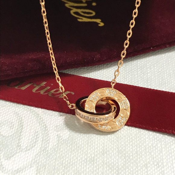 🦄🆕18K rose gold LOVE diamond necklace🦄🆕 - Picture 1 of 6